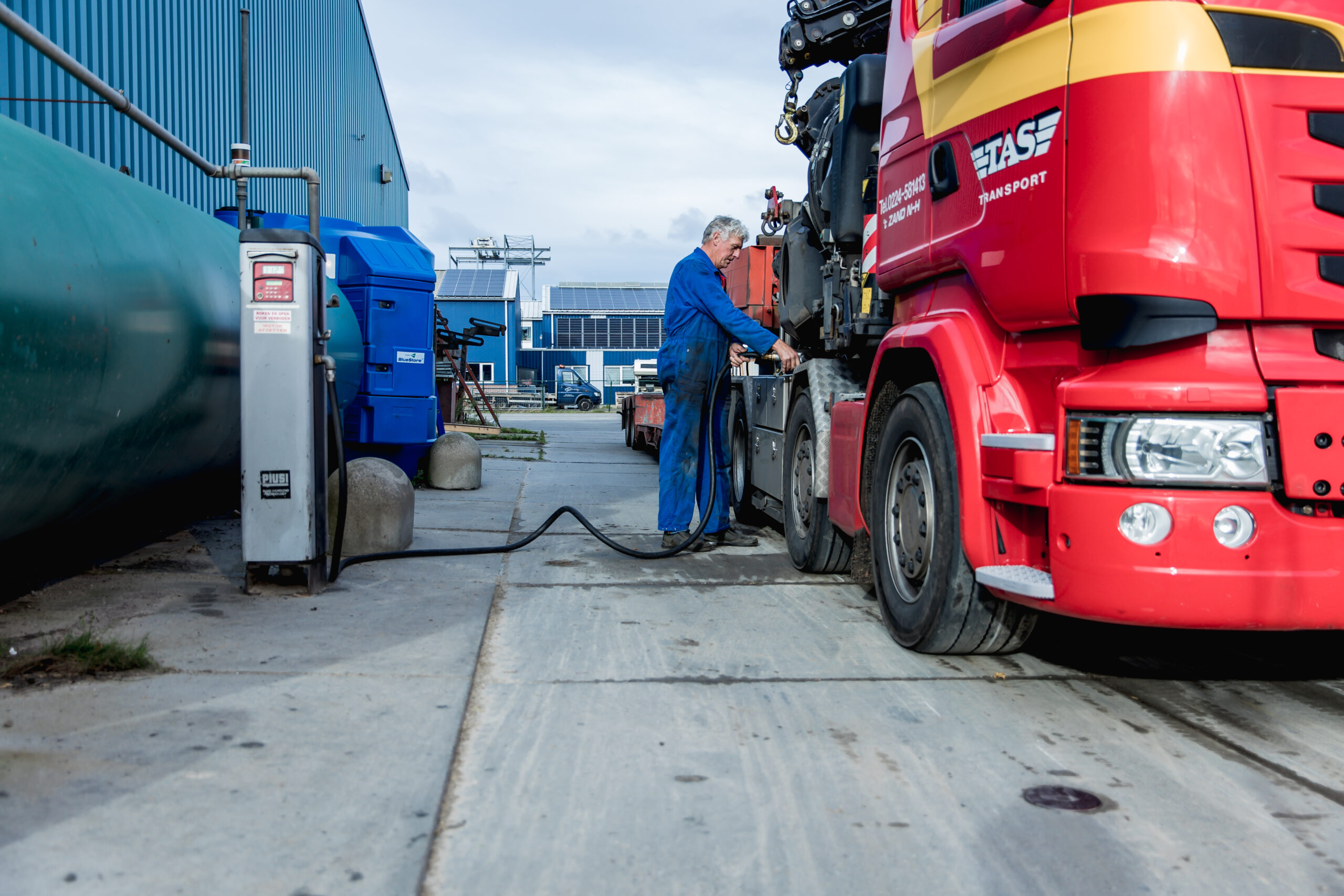 Brandstoftank op locatie