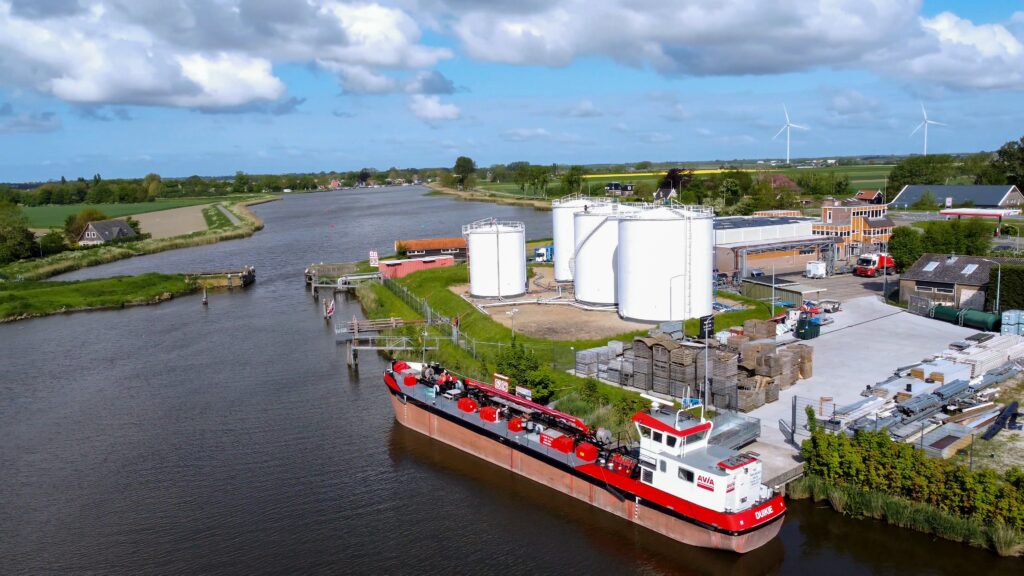 AVIA Marees Schip Kolhorn