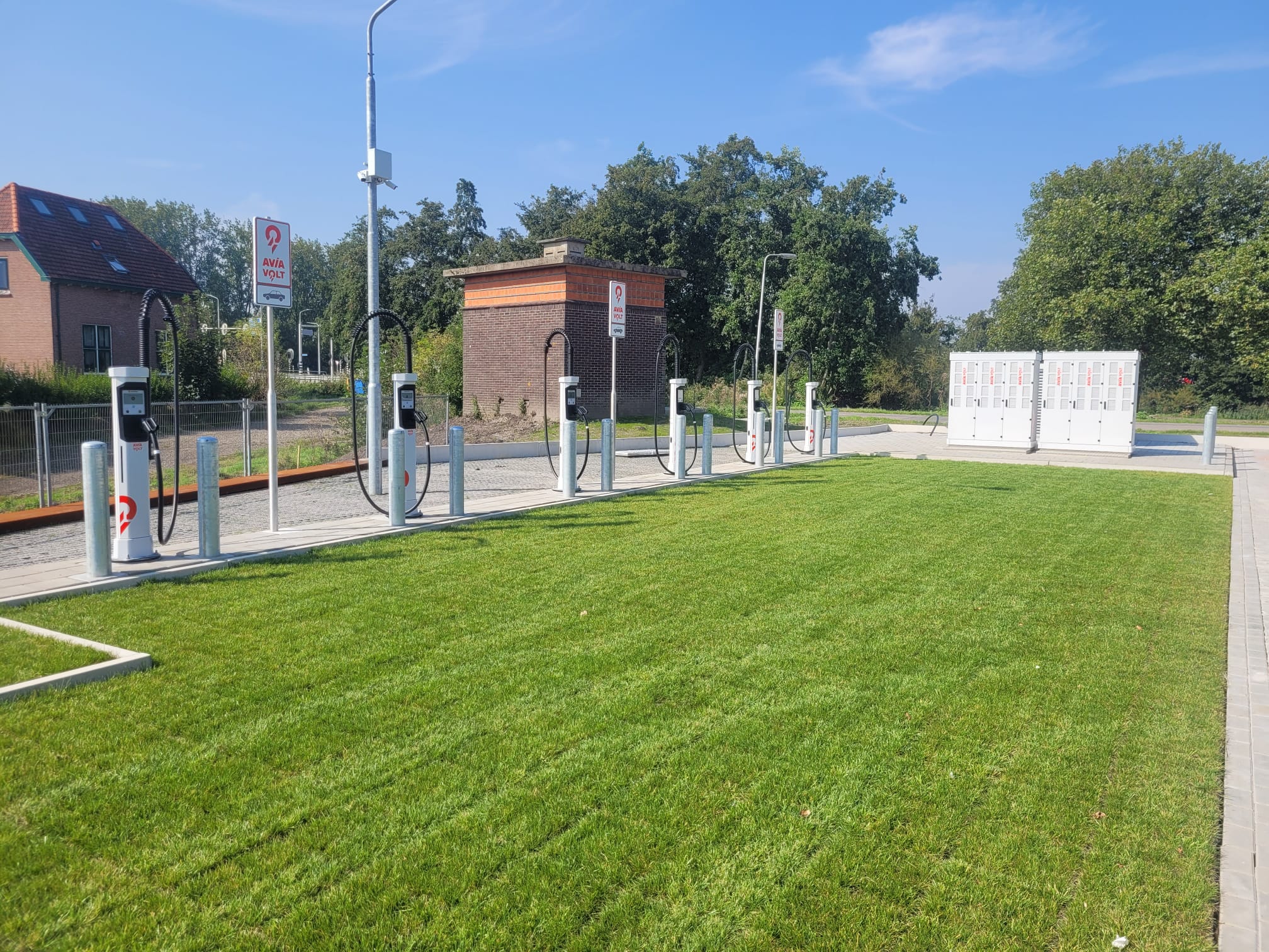 6 snelladers laadplein Aalsmeer | AVIA Marees